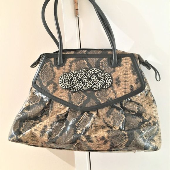 CNKW Snakeskin Hangdbag - Picture 2 of 10